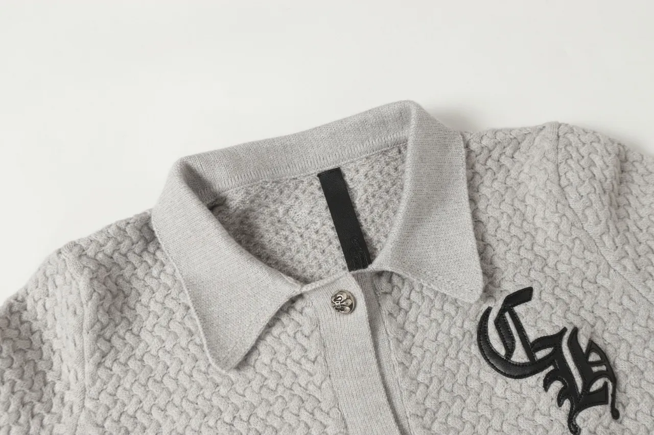 P300 #M904 - Chrome Hearts/Chrome Hearts Heavy Industry Sanskrit appliquéd embroidered cardigan knitted sweater - High weight, high density and high quality. The wool is soft, delicate and skin-friendly. It feels soft and silky. It has excellent warmth and skin-friendly properties. - Customized weaving and dyeing, no color difference. No matter the fabric or workmanship details, it is the ordinary version on the market. - Hardware zipper accessories are all customized, full of details -Colour: light gray black -Size: S M L XL